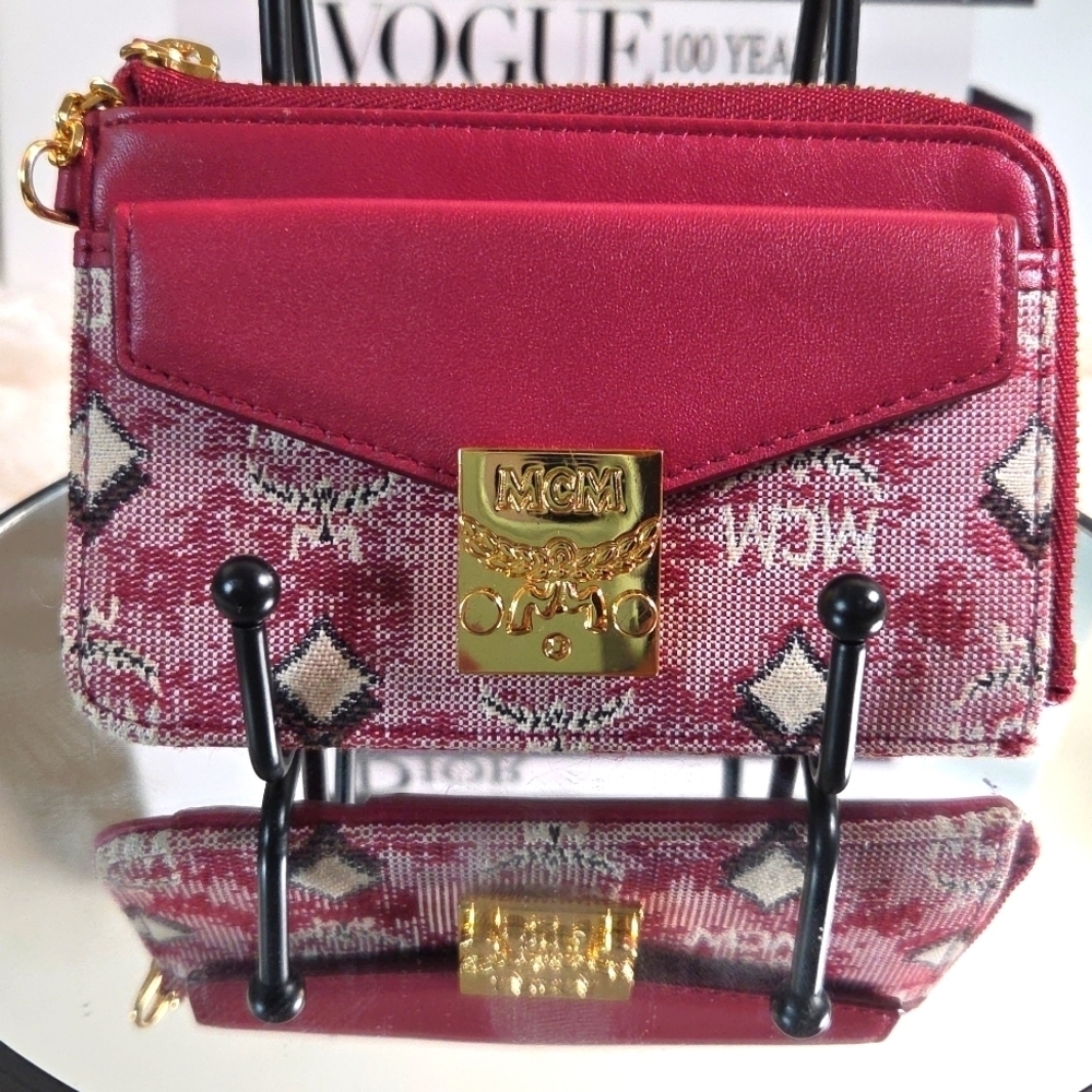 MCM New Jacquard Monogram Zip Card Case